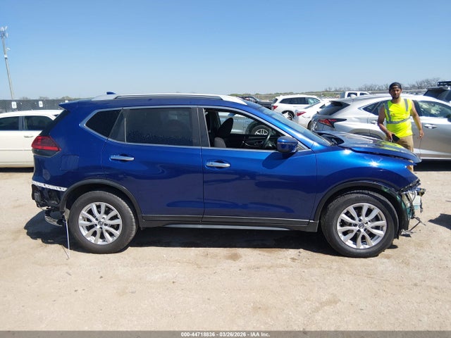Nissan Rogue Sv