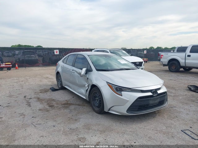 Salvage Toyota Corolla Image