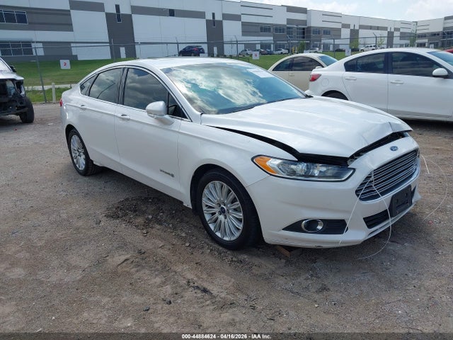 Salvage Ford Fusion Image
