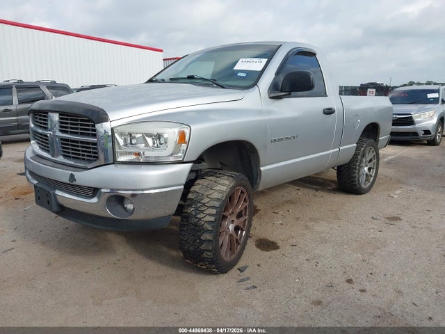 Dodge Ram 1500 St
