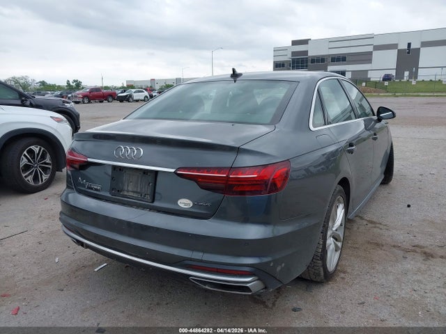 Audi A4 Premium Plus 45 Tfsi S Line Quattro S Tronic