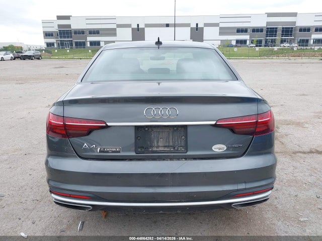 Audi A4 Premium Plus 45 Tfsi S Line Quattro S Tronic