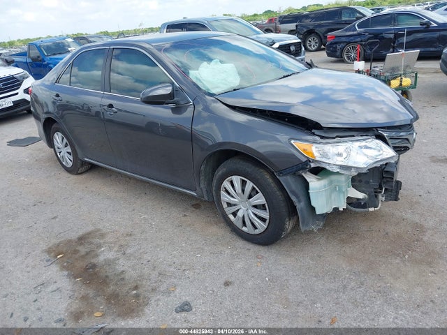 Salvage Toyota Camry Image