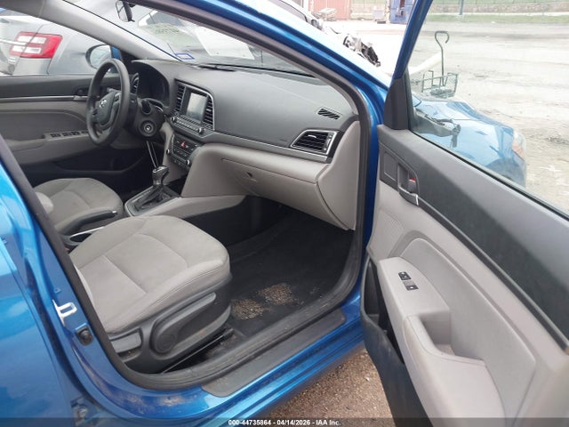 Hyundai ELANTRA Sel