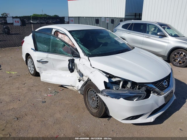 Salvage Nissan Sentra Image