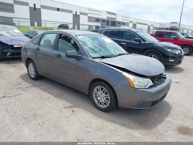 Salvage Ford Focus Image