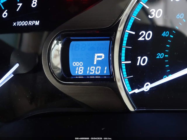 Toyota Sienna Xle V6 8 Passenger