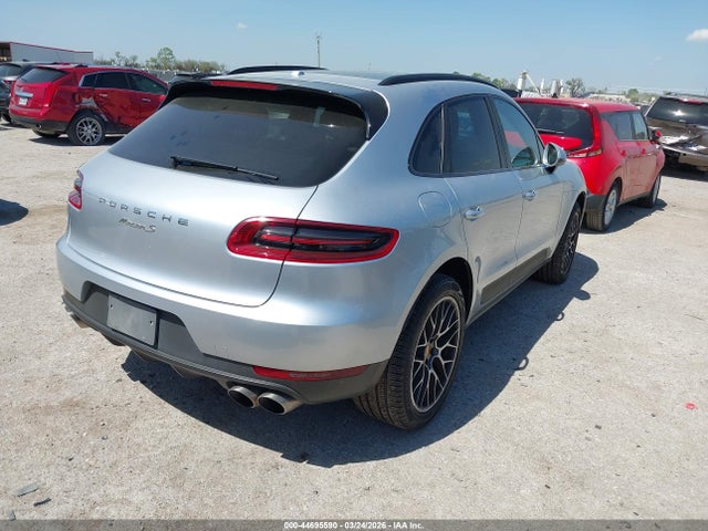 Porsche Macan S