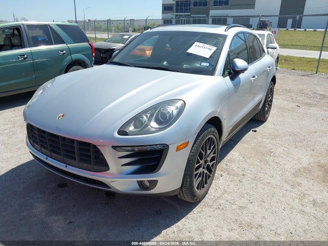 Porsche Macan S