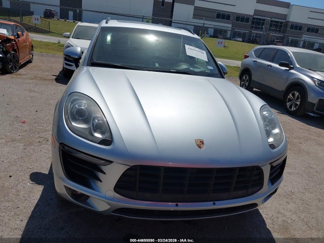 Porsche Macan S