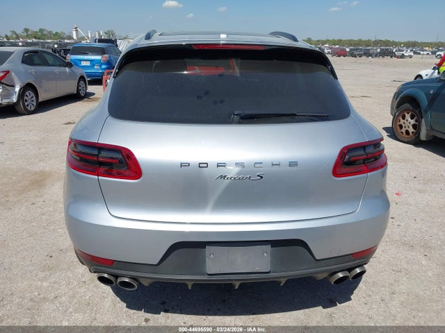Porsche Macan S