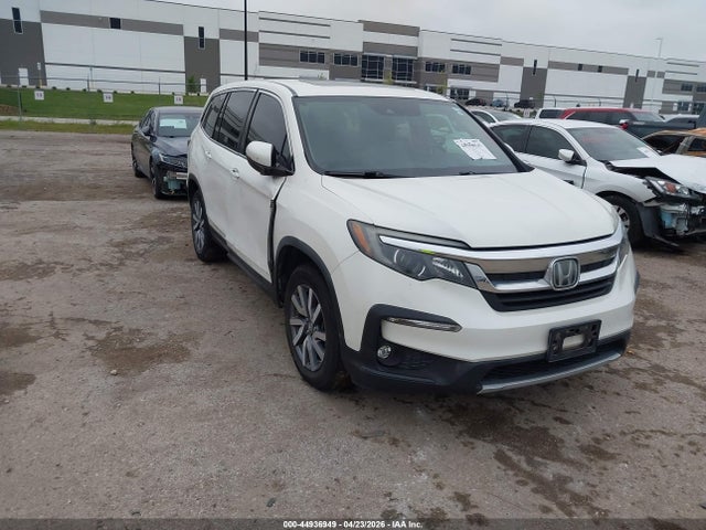 Salvage Honda Pilot Image