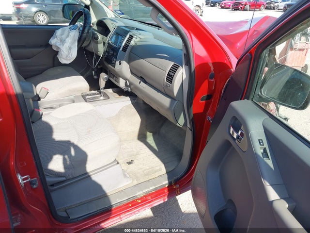 Nissan Frontier Sv