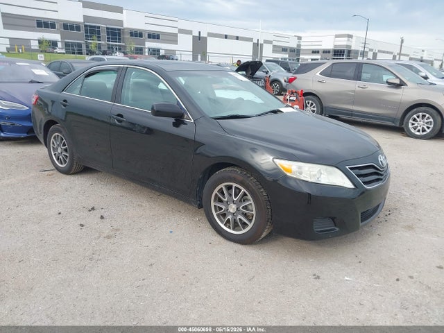 Salvage Toyota Camry Image