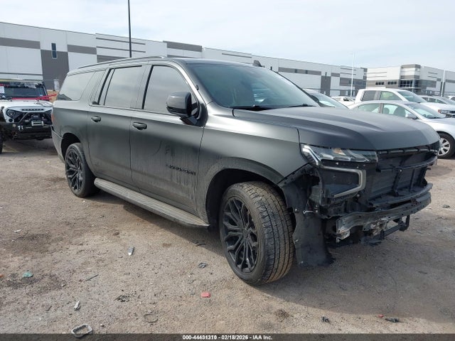 Salvage Chevrolet Suburban Image