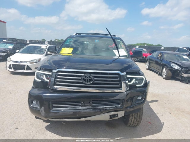 Toyota Sequoia Sr5