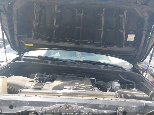 Toyota Sequoia Sr5