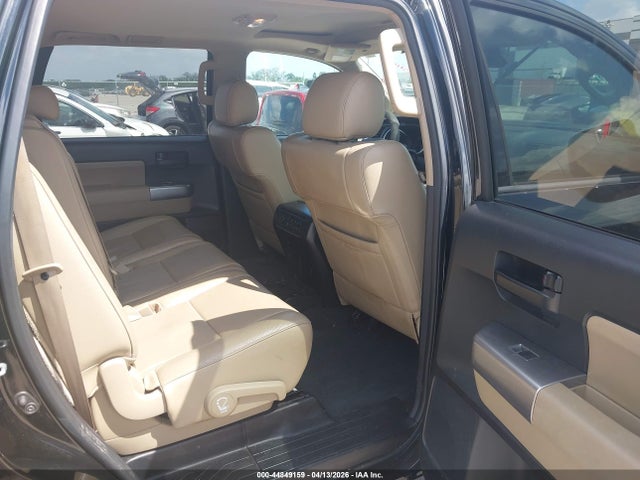 Toyota Sequoia Sr5