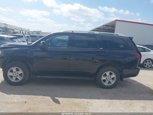 Toyota Sequoia Sr5