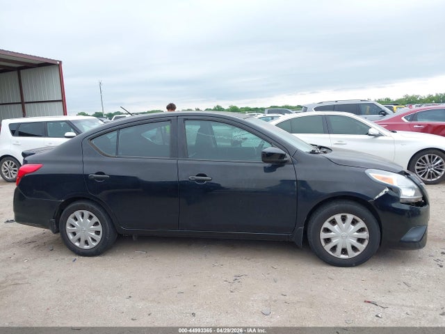 Nissan Versa 1.6 S+