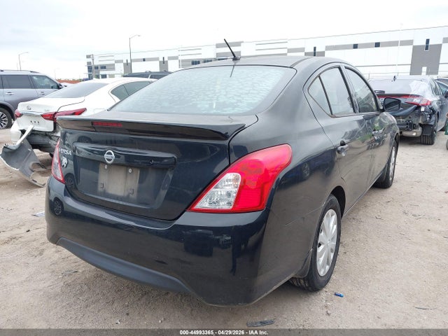 Nissan Versa 1.6 S+