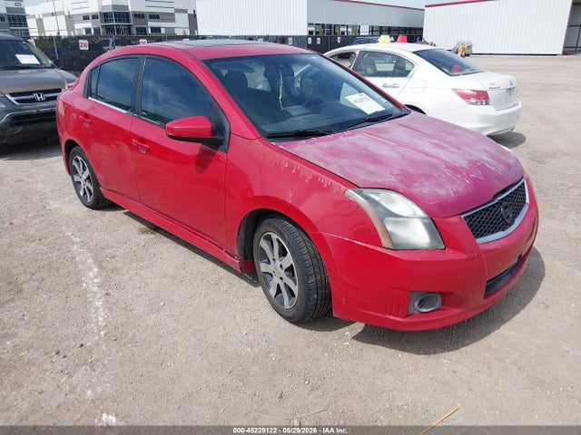 Salvage Nissan Sentra Image