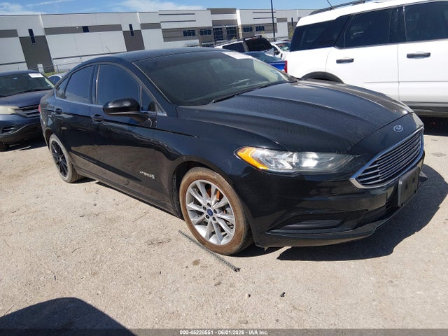 Salvage Ford Fusion Image