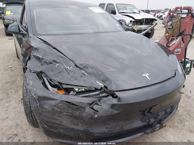 Tesla Model 3 Long Range All-wheel Drive