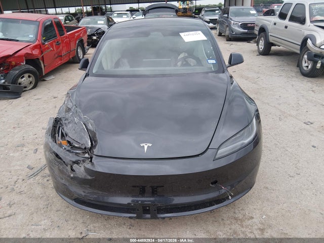Tesla Model 3 Long Range All-wheel Drive