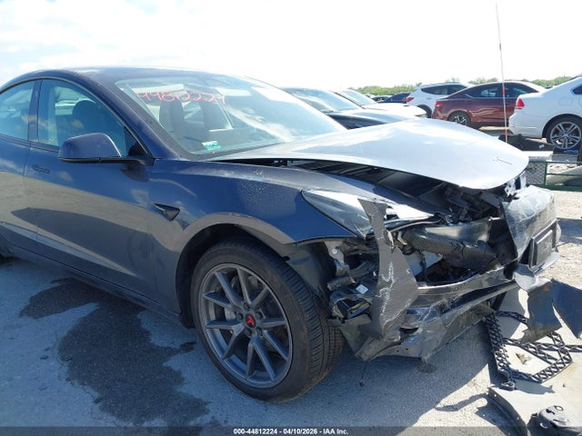 Tesla Model 3 Rear-wheel Drive