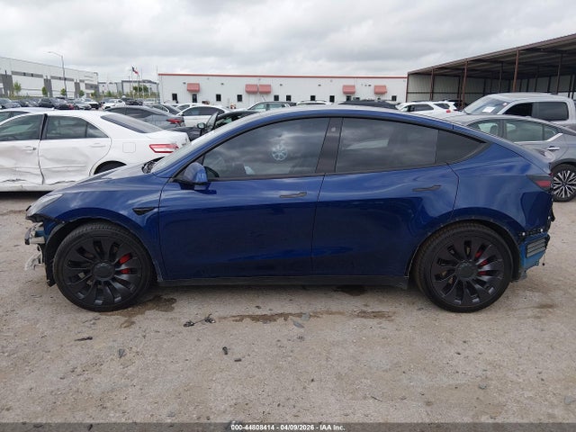 Tesla Model Y Performance Dual Motor All-wheel Drive