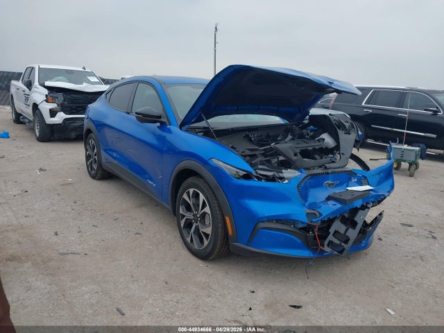 Salvage Ford Mustang Image
