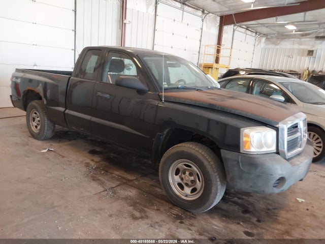 Salvage Dodge Dakota Image