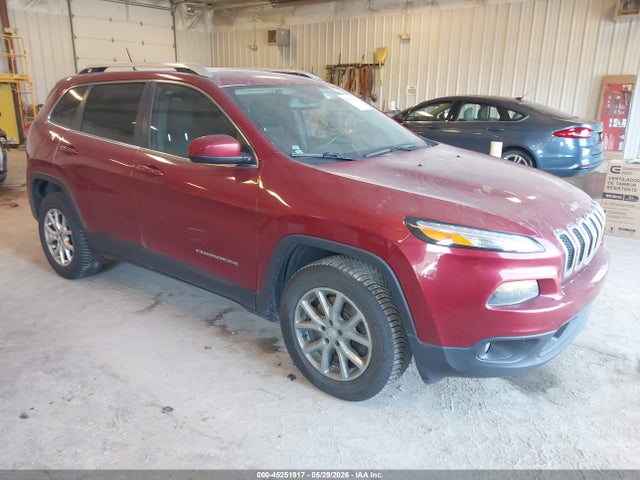 Salvage Jeep Cherokee Image