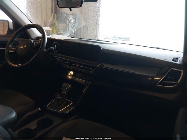 Kia Seltos S