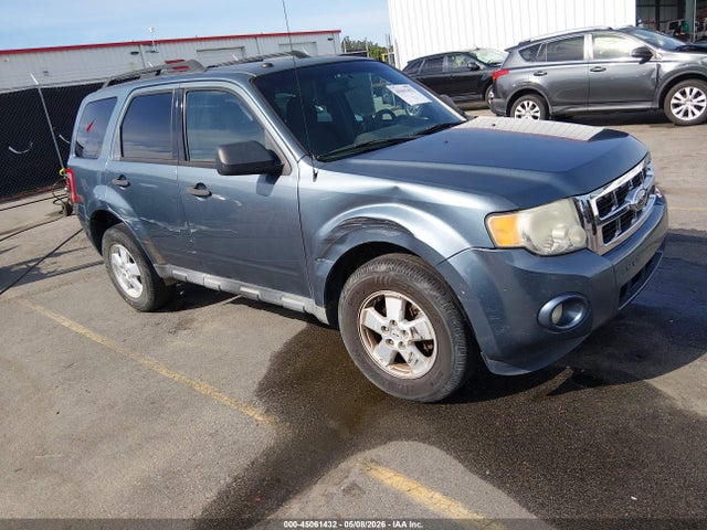 Salvage Ford Escape Image