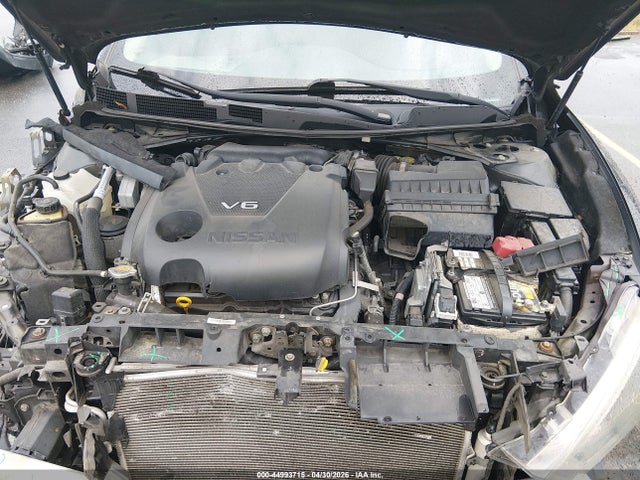 Nissan Maxima