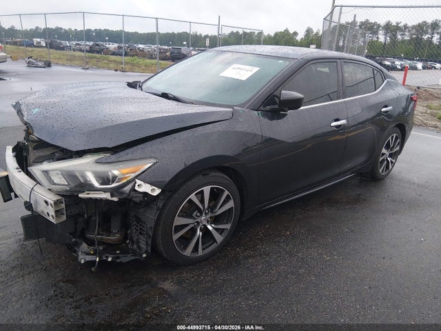 Nissan Maxima
