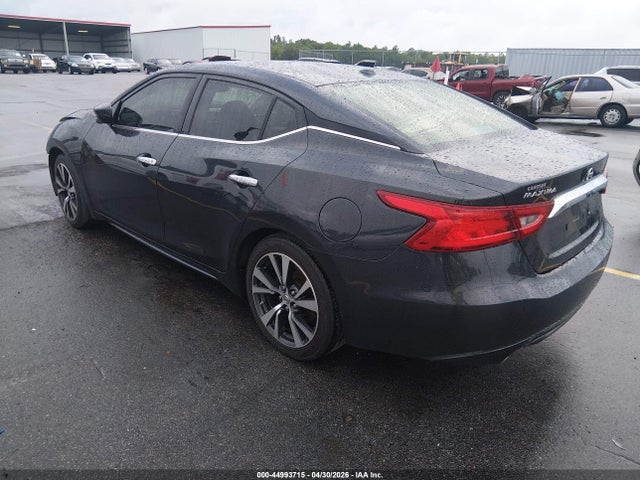 Nissan Maxima