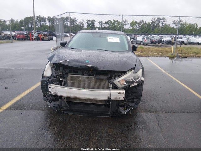 Nissan Maxima
