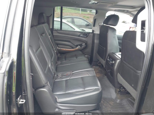 Chevrolet Suburban Premier