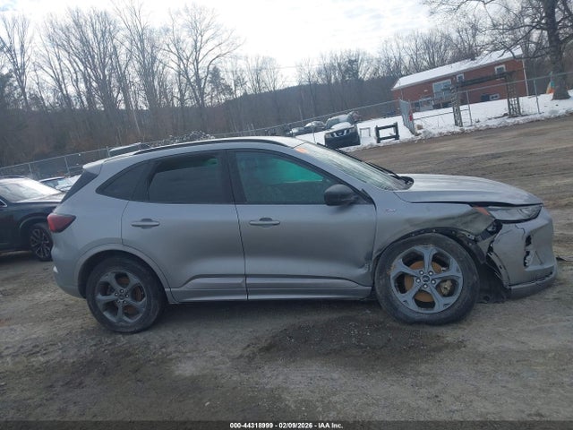 Ford Escape St-line