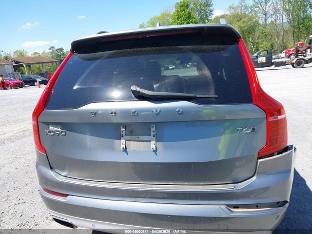 Volvo XC90 T6 Momentum
