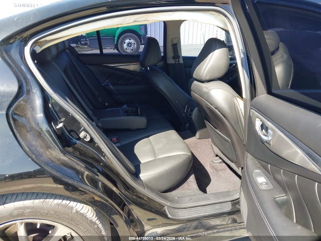 INFINITI Q50 3.0t Signature Edition