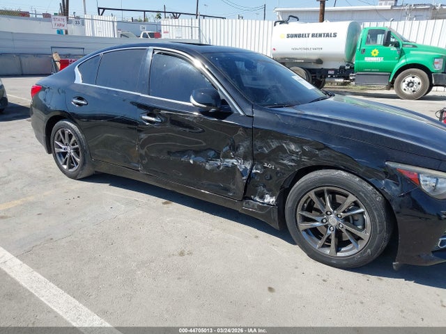 INFINITI Q50 3.0t Signature Edition