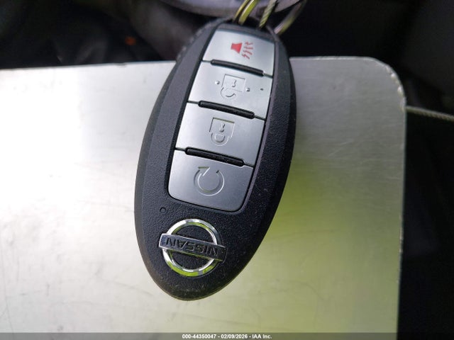 Nissan Pathfinder Sv 2wd