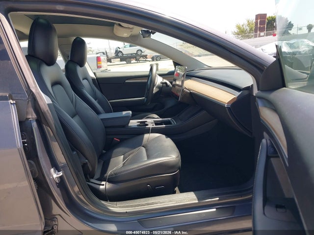 Tesla Model 3 Rear-wheel Drive