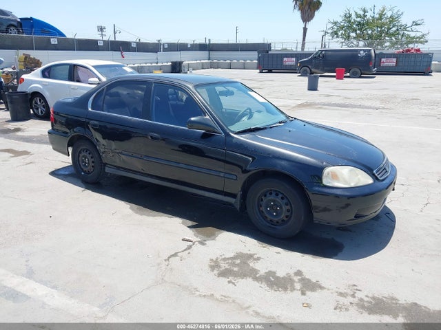 Salvage Honda Civic Image