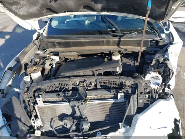 Nissan Pathfinder Sv