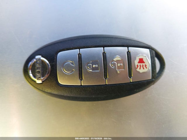 Nissan Pathfinder Sv